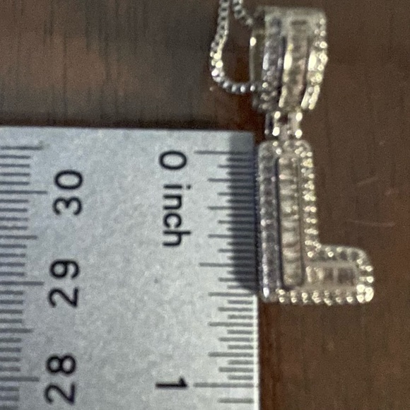 FASHION JEWELRY WOMEN’S SILVER COLOR STAINLESS STEEL CHAIN WITH MEDAL LETTER L - Picture 10 of 10